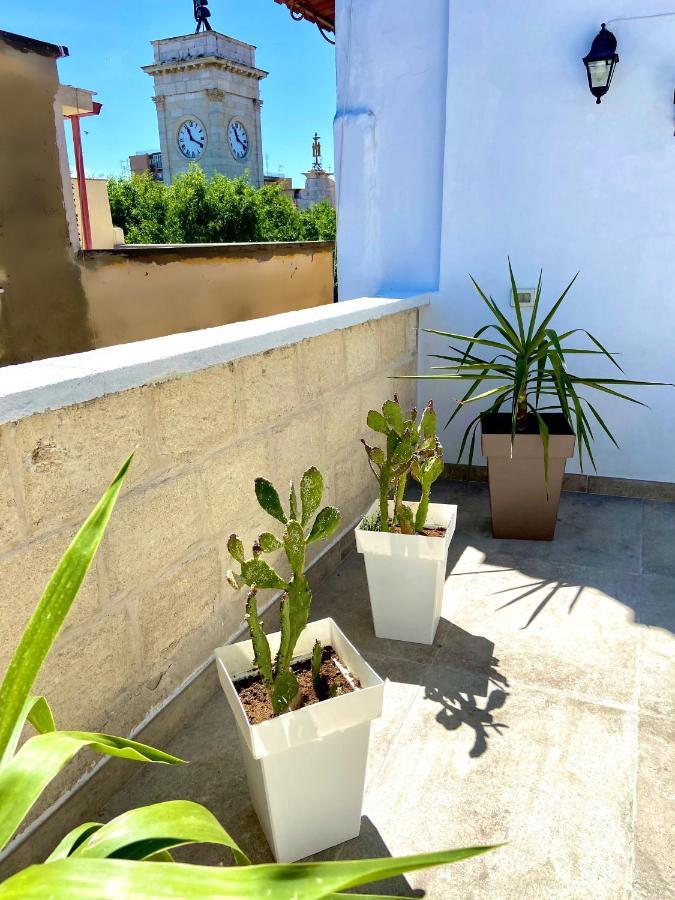 B&B Le Statuine Barletta Exterior foto