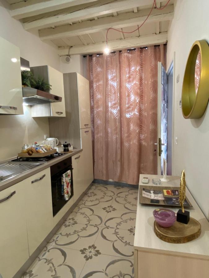 B&B Le Statuine Barletta Exterior foto